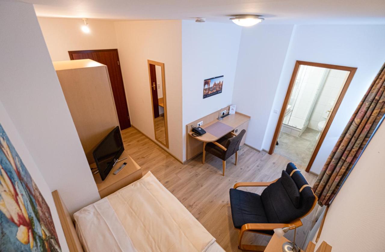 Hotel Phoenix ราชตัทท์ ภายนอก รูปภาพ