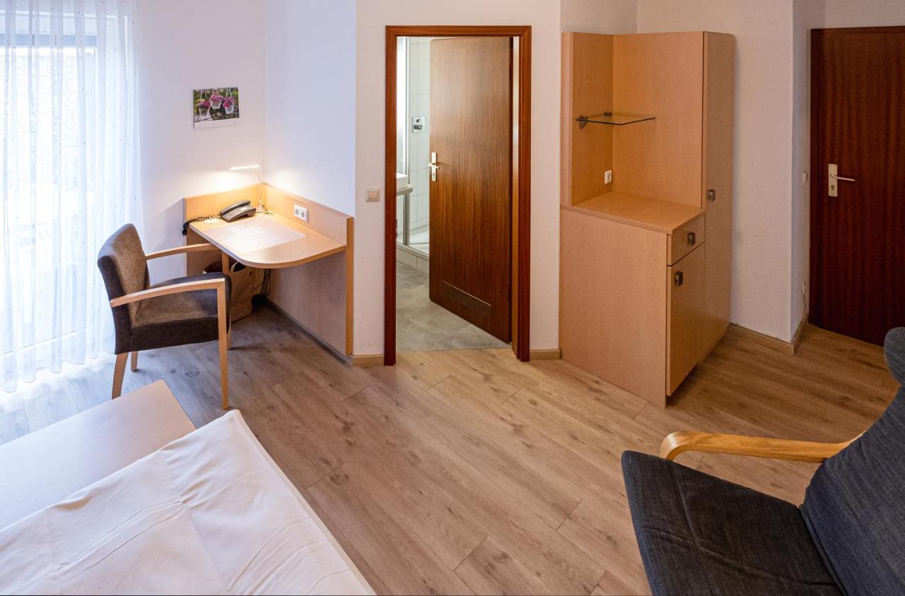 Hotel Phoenix ราชตัทท์ ภายนอก รูปภาพ