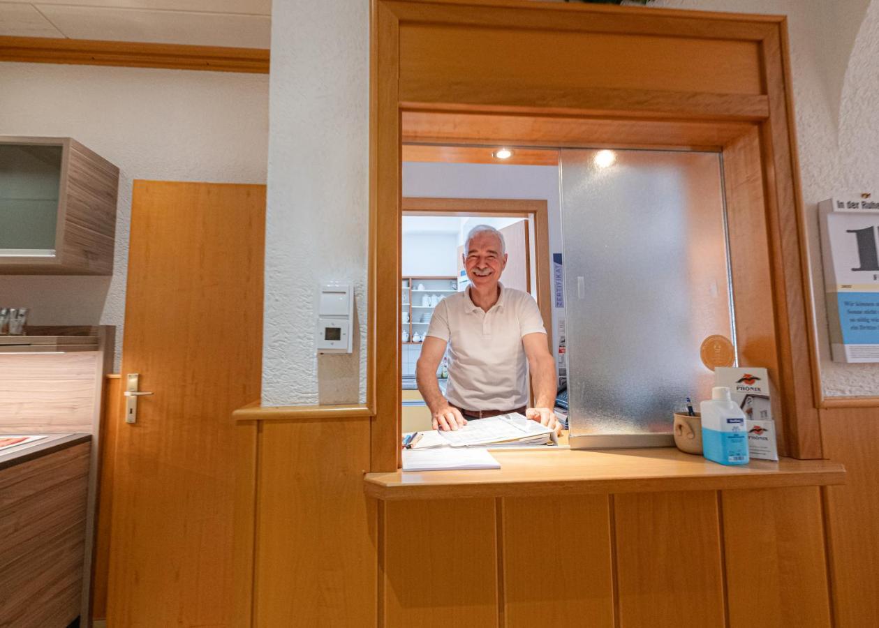 Hotel Phoenix ราชตัทท์ ภายนอก รูปภาพ
